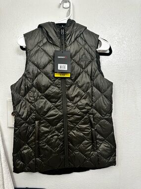 Gerry Weber Quilted Hooded Vest in Olive